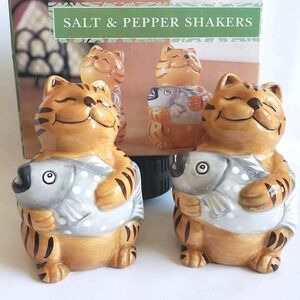 Ginger Orange Cat Salt And Pepper Set Stripped Tabby Holding Fish